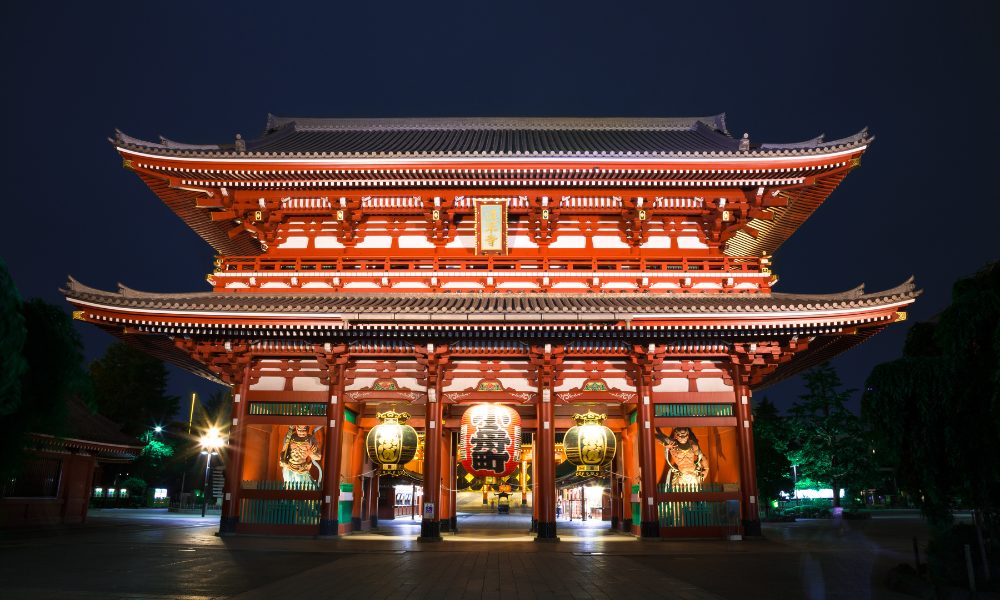 Tokyo famous temples and shrines- sensoji temple at night
