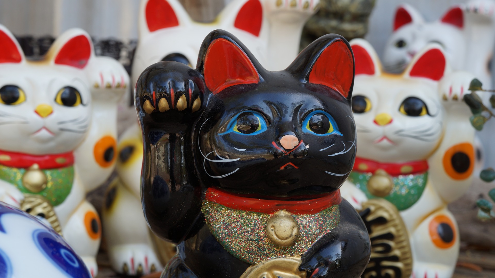 Japanese Luck Fortune Charm Black Beckoning Cat Maneki Neko Money
