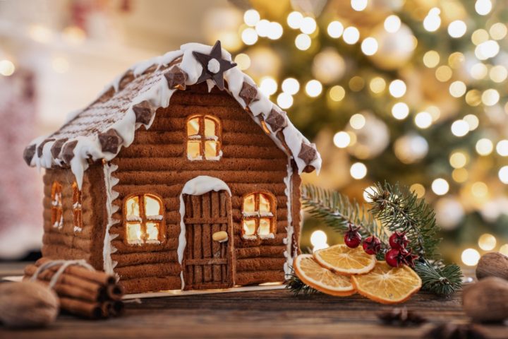 gingerbread house, japan, where to, christmas in japan, chrsitmas meal