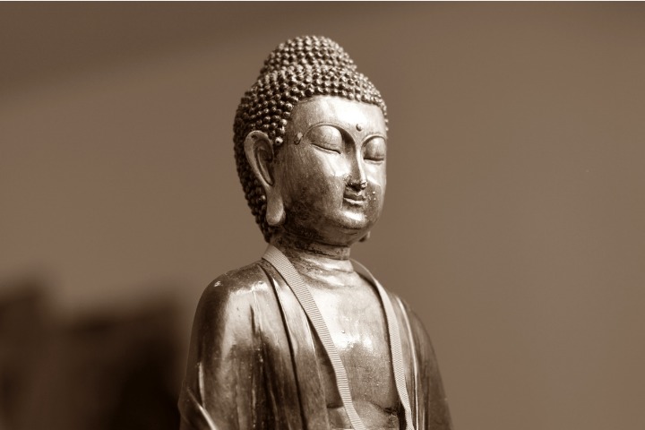Buddha statue and the Buddhism influence on the japanese history